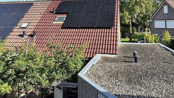 Hoogwaardige zonnepaneleninstallatie in Apeldoorn
