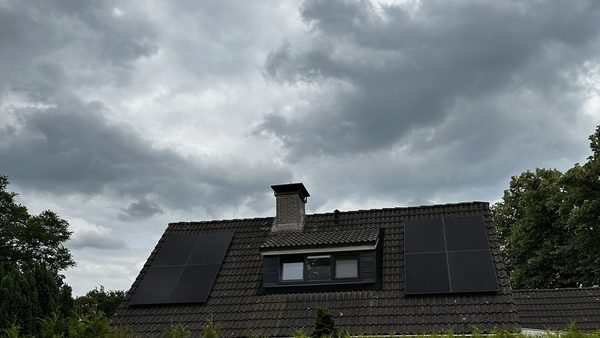 Efficiënte Zonnepaneleninstallatie in Epe