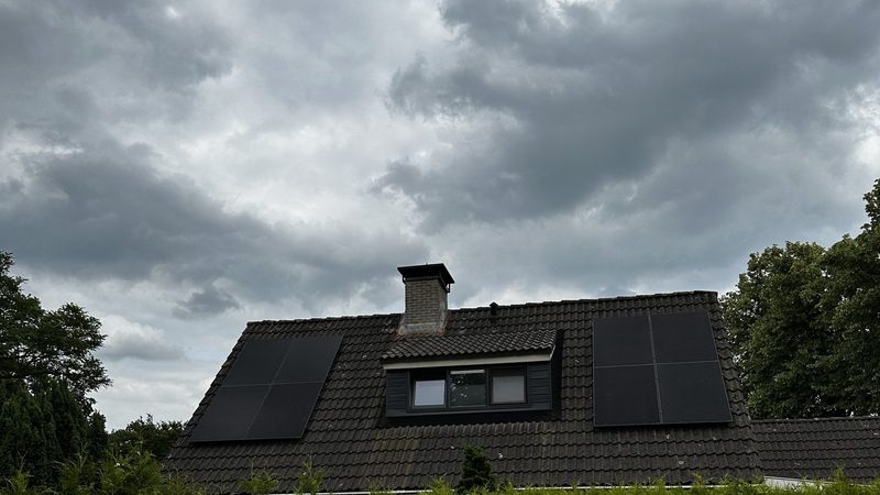 Efficiënte Zonnepaneleninstallatie in Epe