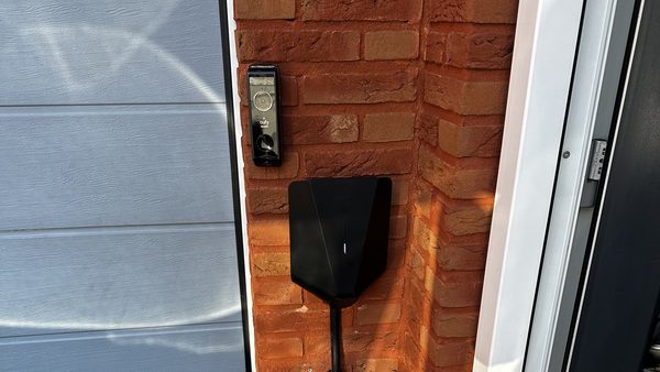 Slimme laadpaal installatie met Loadbalancing in Apeldoorn