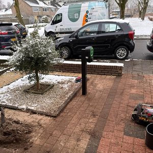 Wallbox Pulsar Max 22kW laadpaal op oprit in Apeldoorn - Afbeelding 3