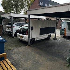 Energiezuinige laadoplossing op de oprit in Apeldoorn - Afbeelding 2