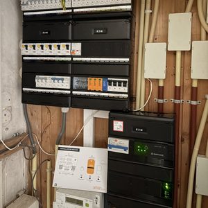Efficiënte laadoplossing op oprit in Apeldoorn - Afbeelding 3