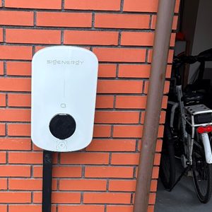 11 kW laadpaal aan huis in Apeldoorn - Afbeelding 1