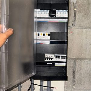 Slimme laadpaal bij carport in Welsum - Afbeelding 3