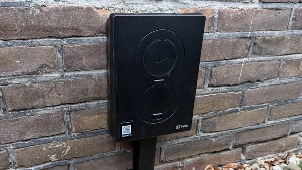 Slimme Zaptec laadpaal in Apeldoorn