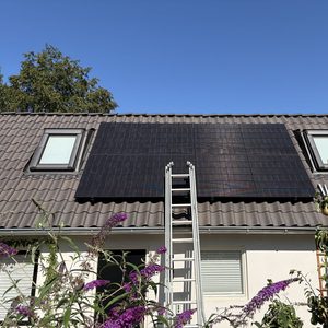 12 zonnepanelen met hybride omvormer in Apeldoorn - Afbeelding 5